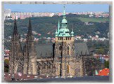 Собор Святого Витта, 1344-1420. Чехия, Прага. Именно в расцвет готического искусства чешским королем становится германский император Карл IV (1347-1378). Он поощрял науки, искусство, основал Университет в столице Чехии городе Праге. При нем город фактически был отстроен заново. В то время в городе р