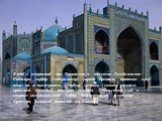 В 1766 г. тюркский хан Эриванского ханства Гусейнали-хан Каджара, сардар (губернатор) города Еревана, приказал на 7 тыс. кв. м выстроить Голубую мечеть (символ армяно-иранской дружбы), которая сегодня — единственный в стране мусульманский собор, действующий в столице Армении, и самый большой на Кавк
