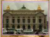 С тех пор как Лувр перестал служить одной из резиденций властей Франции, бывшие административные помещения стали постепенно освобождаться и передаваться музею. Этот процесс затянулся на долгие годы. Только в 1960–1980-е последние административные учреждения покинули Лувр. К 1980-м в распоряжение муз