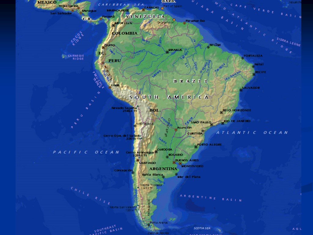 Какими океанами омывается бразилия. Амазонская низменность на карте Южной Америки. Амазонская равнина на карте Южной Америки. Атлас Южной Америки Амазонская низменность. Где находится Амазонская равнина на карте.
