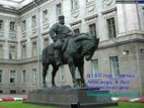 В 1937 году памятник Александру III был перенесён во двор Михайловского дворца.